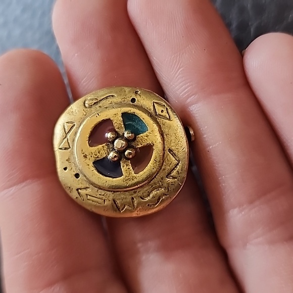 C. Stein clip on earrings - Picture 4 of 6